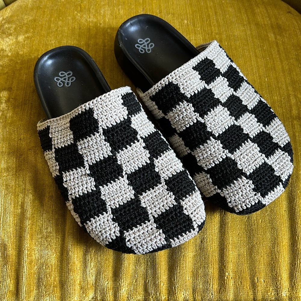 The Sak knit checkered slide-ons 7